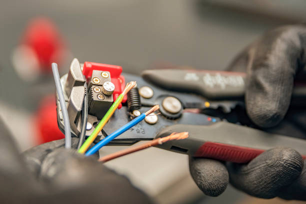 Best Electrical Contractors for Businesses  in Mounds, OK